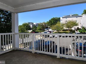 4127 S Four Mile Run Drive Drive 304, Arlington VA 22204