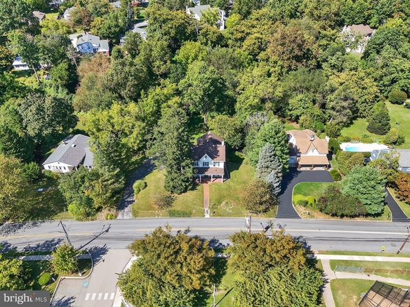 133 Marywatersford Road, Bala Cynwyd PA 19004