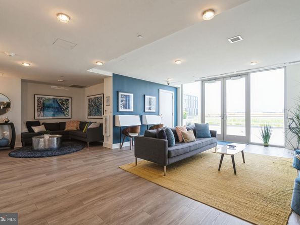 88 V Street SW PH1, Washington DC 20024