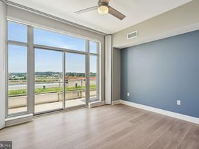 88 V Street SW PH1, Washington DC 20024