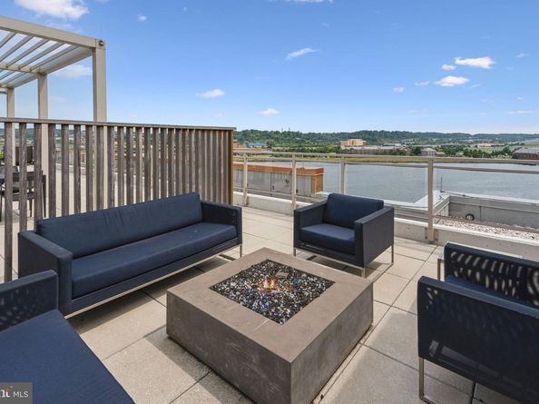 88 V Street SW PH1, Washington DC 20024