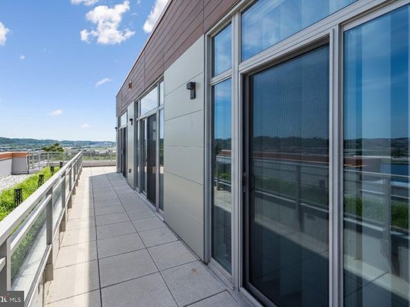 88 V Street SW PH1, Washington DC 20024