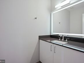 88 V Street SW PH1, Washington DC 20024