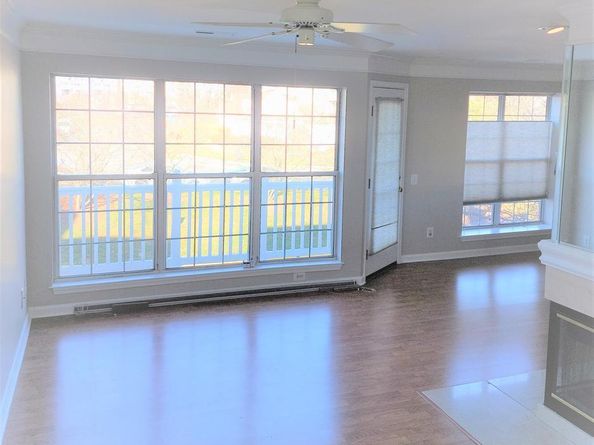 46893 Eaton Terrace 300, Sterling VA 20164