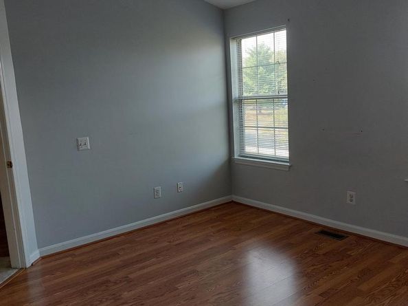 46893 Eaton Terrace 300, Sterling VA 20164