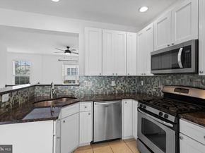 13210 Fox Ripple Ln Lane, Herndon VA 20171