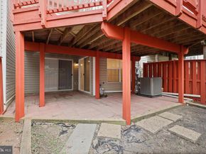 13210 Fox Ripple Ln Lane, Herndon VA 20171