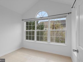 13210 Fox Ripple Ln Lane, Herndon VA 20171