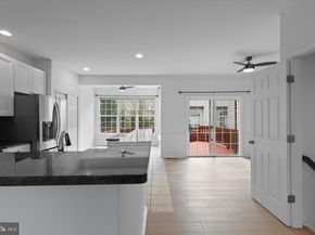 13210 Fox Ripple Ln Lane, Herndon VA 20171