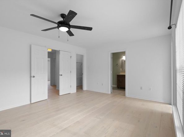 13210 Fox Ripple Ln Lane, Herndon VA 20171
