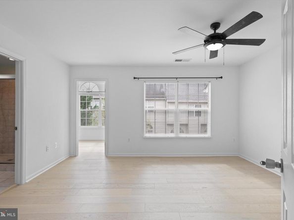 13210 Fox Ripple Ln Lane, Herndon VA 20171