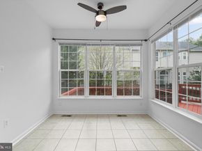 13210 Fox Ripple Ln Lane, Herndon VA 20171