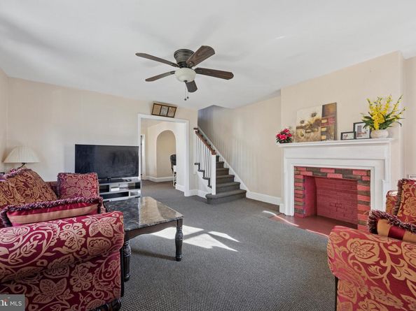 107 S Keystone Avenue, Upper Darby PA 19082