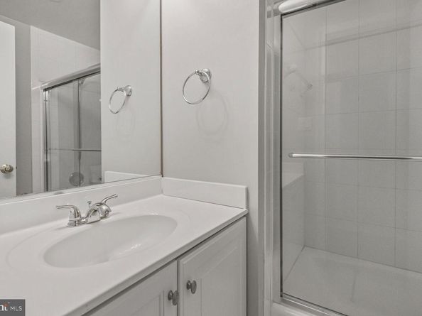 11733 Ambleside Drive, Potomac MD 20854