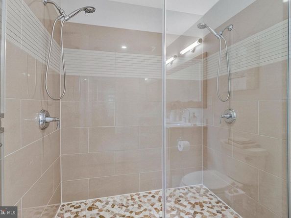 1610 N Queen Street 211, Arlington VA 22209