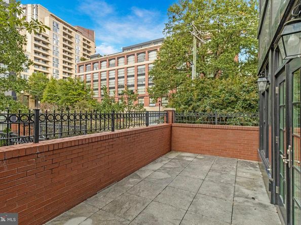 1610 N Queen Street 211, Arlington VA 22209