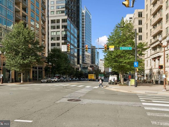 820 N Pollard Street 914, Arlington VA 22203