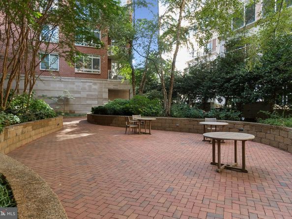 820 N Pollard Street 914, Arlington VA 22203