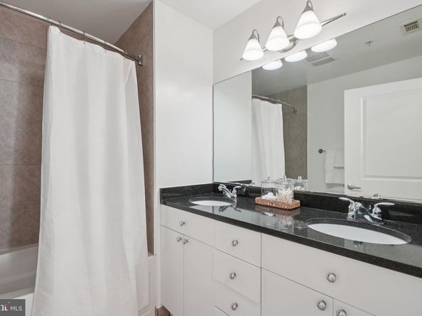 820 N Pollard Street 914, Arlington VA 22203