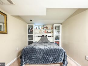 2460 N Utah Street, Arlington VA 22207