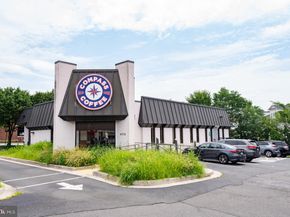2460 N Utah Street, Arlington VA 22207