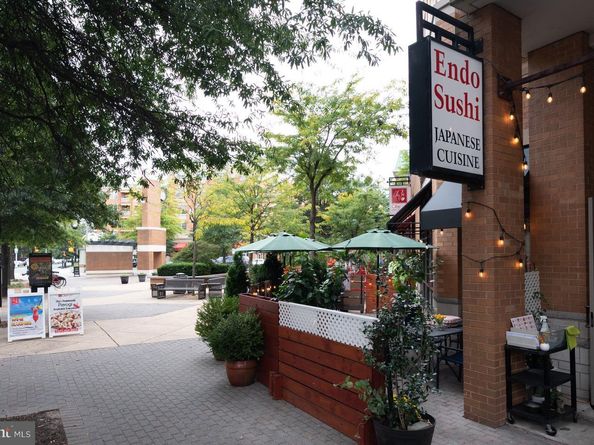 2460 N Utah Street, Arlington VA 22207