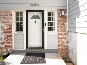2460 N Utah Street, Arlington VA 22207