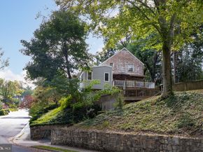 2460 N Utah Street, Arlington VA 22207