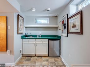 2460 N Utah Street, Arlington VA 22207