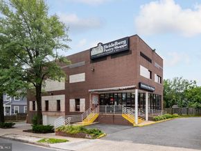 2460 N Utah Street, Arlington VA 22207