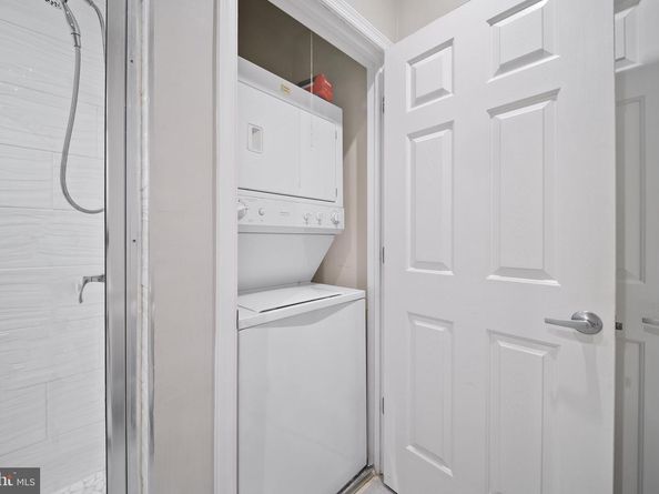 801 S Greenbrier Street 304, Arlington VA 22204