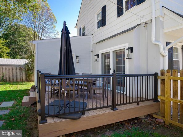 11 Shirley Road, Narberth PA 19072