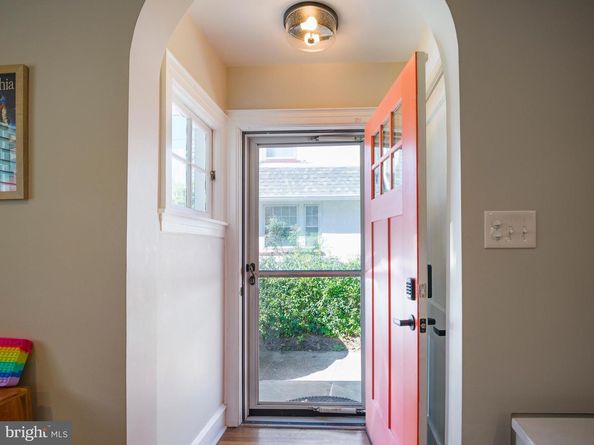 11 Shirley Road, Narberth PA 19072