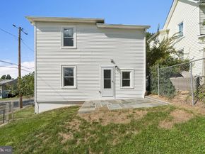 4914 22nd Street N, Arlington VA 22207