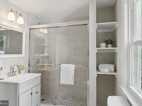 4914 22nd Street N, Arlington VA 22207