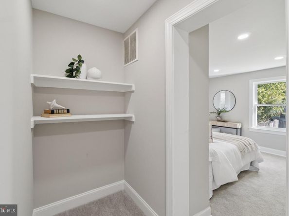 4914 22nd Street N, Arlington VA 22207