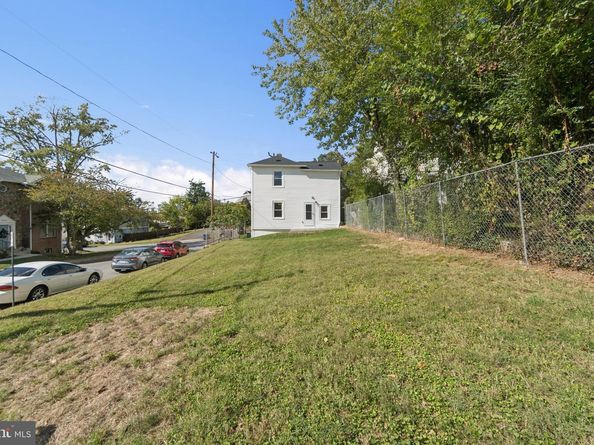 4914 22nd Street N, Arlington VA 22207