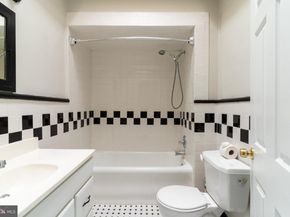 401 E Sharpnack Street, Philadelphia PA 19119