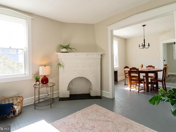 401 E Sharpnack Street, Philadelphia PA 19119