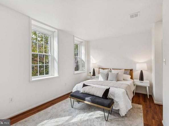 755 S 3rd Street A, Philadelphia PA 19147
