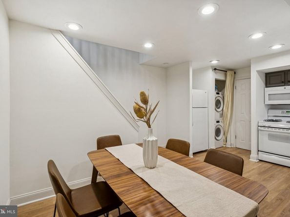 755 S 3rd Street A, Philadelphia PA 19147