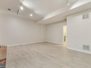 4416 S Pershing Court, Arlington VA 22204