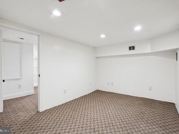 1709 Christian Street, Philadelphia PA 19146