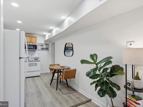 1709 Christian Street, Philadelphia PA 19146