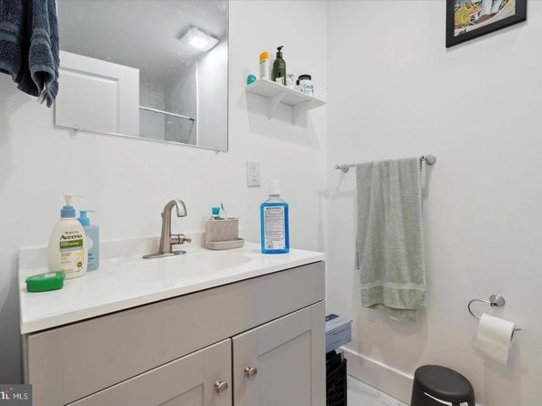 5139 Pine Street, Philadelphia PA 19143