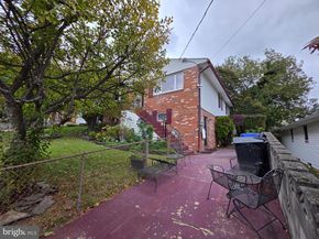 2109 S Lowell Street, Arlington VA 22204