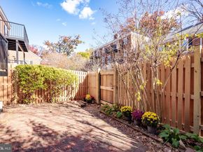 2949 S Columbus Street A2, Arlington VA 22206