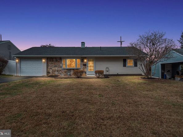 831 Trenton Road, Fairless Hills PA 19030