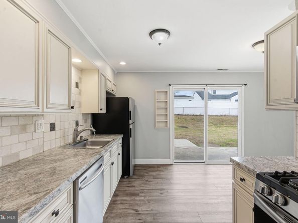 831 Trenton Road, Fairless Hills PA 19030