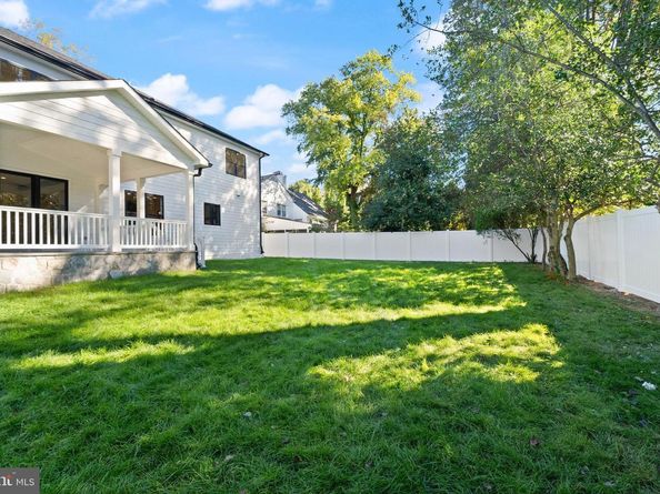 5804 Ridgefield Road, Bethesda MD 20816